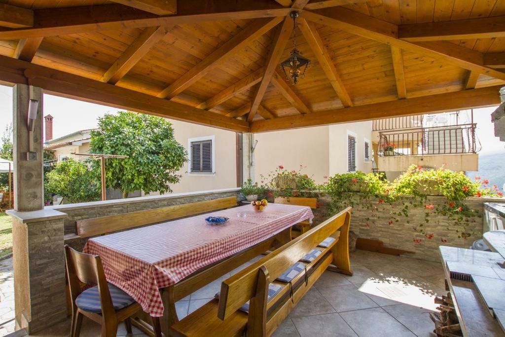 Artapart Z Rabac Exterior photo
