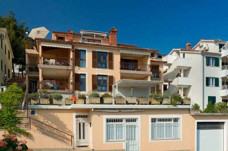 Artapart Z Rabac Exterior photo